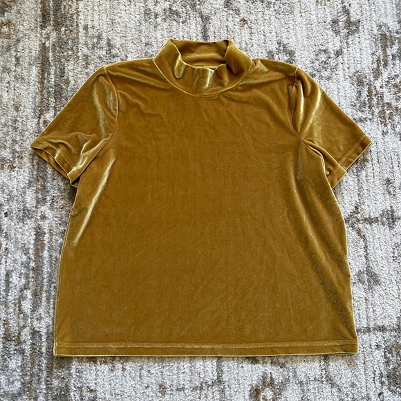 Madewell Tops - Madewell Fancy Gold Top